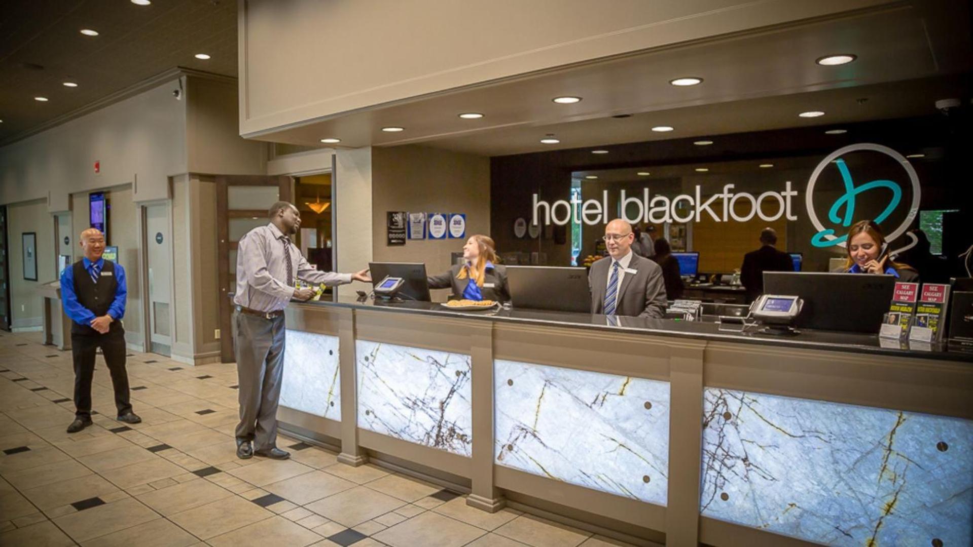 Hotel Blackfoot YYC Exterior foto